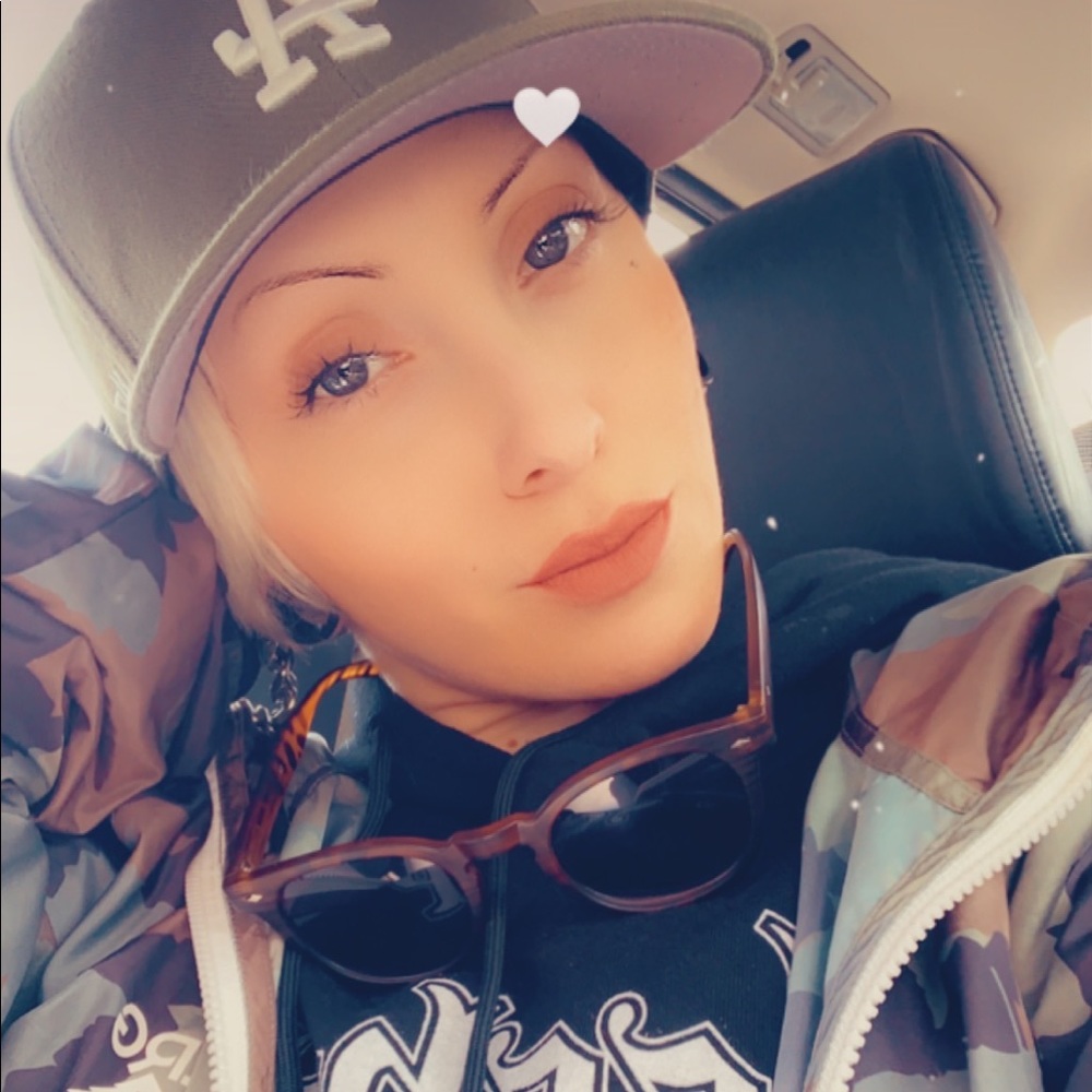 Meet your Posher, Kellie